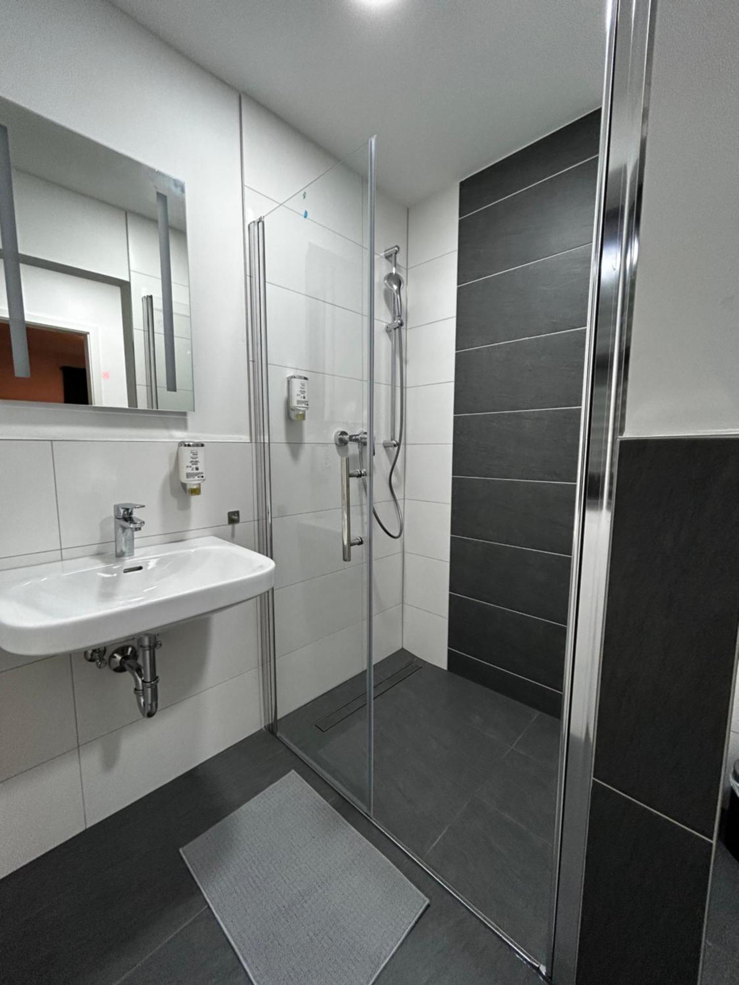Olymp Wettenberg - Monteurzimmer Launsbach Экстерьер фото